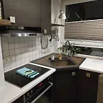 Gemuetliche Doppelhaushaelfte Mit Garten * Bochum