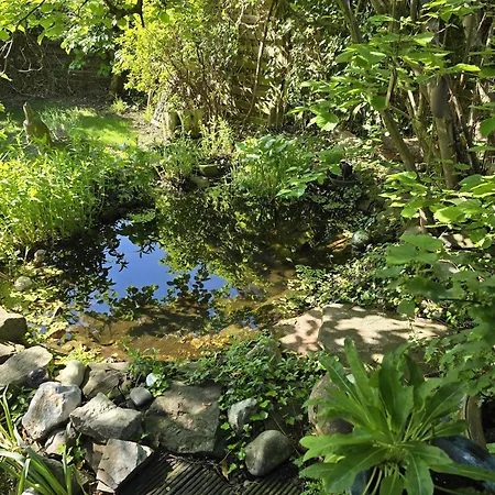 شقة Gemuetliche Doppelhaushaelfte Mit Garten *