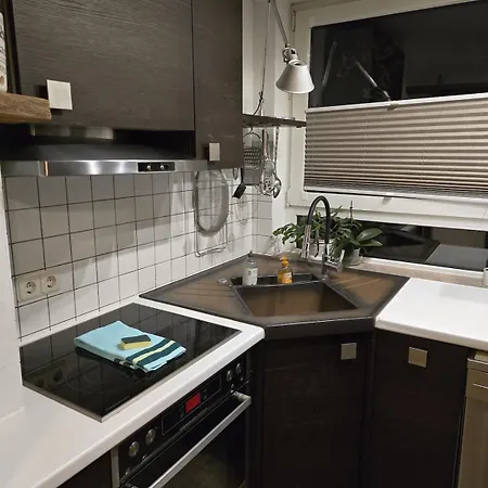 Gemuetliche Doppelhaushaelfte Mit Garten * بوخوم