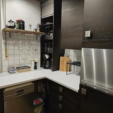 Gemuetliche Doppelhaushaelfte Mit Garten