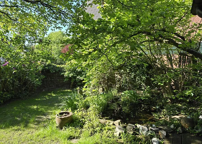 Gemütliche Doppelhaushälfte Mit Garten * Bochum